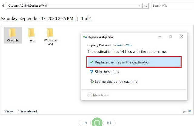 Bấm chọn Restore your files with File History khi thư mục hiển thị