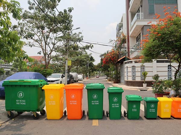 Bảng giá các loại thùng rác nhựa mới 100%