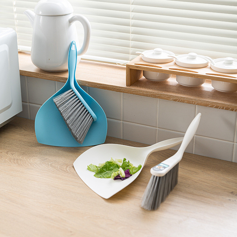 Bộ chổi quét và đồ hốt rác mini màu xanh và trắng, phù hợp cho mọi gia đình