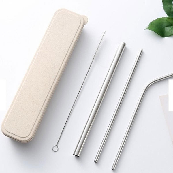 Bộ ống hút inox có thể tái sử dụng, bền bỉ và hiện đại, góp phần bảo vệ môi trường.