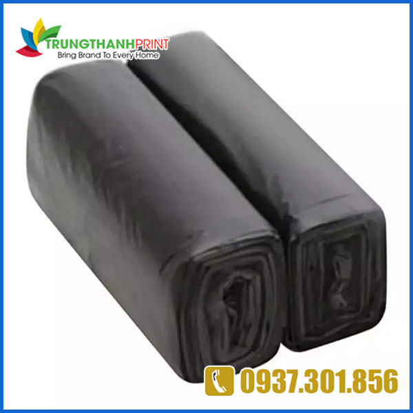 Các loại bịch đựng rác với đủ kích cỡ, từ nhỏ đến lớn, được sắp xếp để dễ dàng phân phối