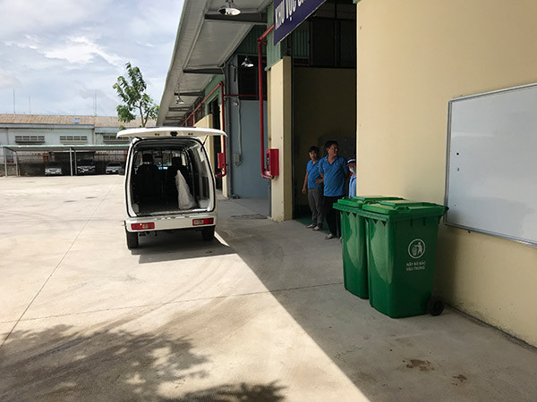 Các mẫu thùng rác nhựa công nghiệp đa dạng dung tích và màu sắc