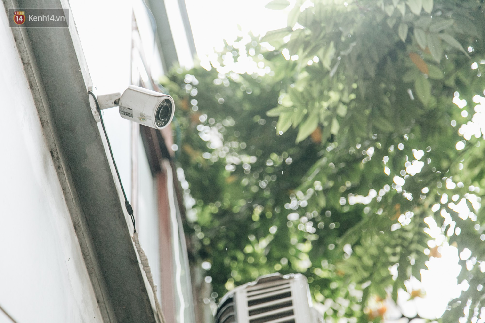 Camera giám sát ghi lại các hình ảnh xả rác bừa bãi, giải pháp của tổ dân phố