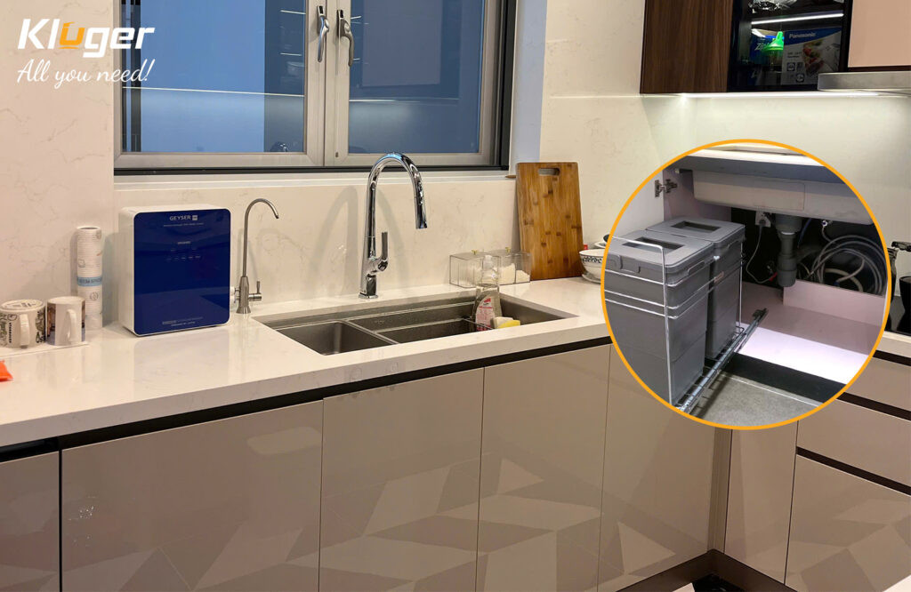 Chậu rửa bát có thùng rác tích hợp tiện lợi cho việc phân loại rác hữu cơ
