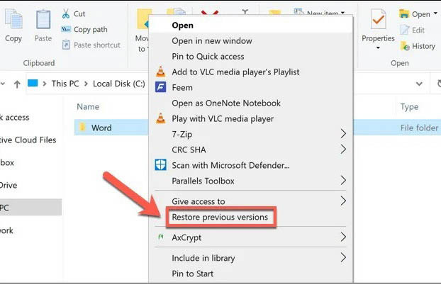 Chọn Restore Previous Versions
