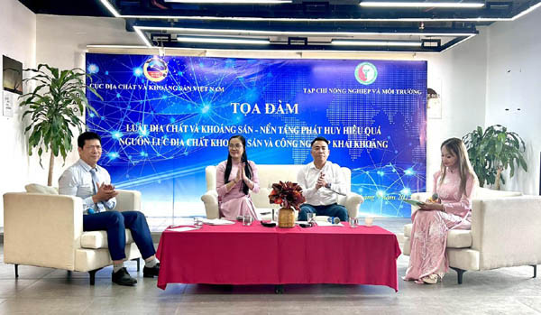Đại diện VACNE tham dự tọa đàm về Luật Địa chất và Khoáng sản