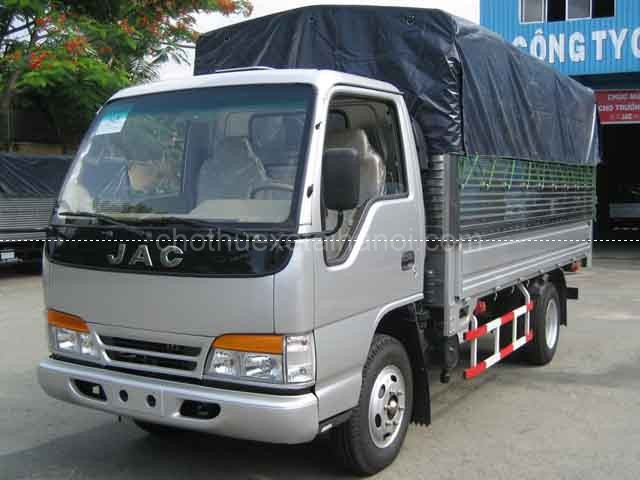 Dịch vụ thuê xe đổ rác sử dụng xe tải 2 tấn vận chuyển phế thải