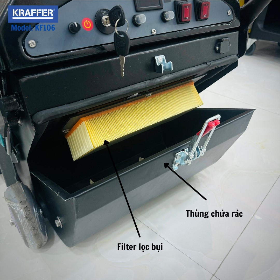 Hoạt động của máy quét rác đẩy tay Kraffer KF106 trên bề mặt nền gạch