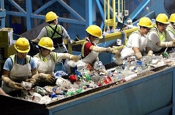 Hoạt động tái chế chất thải hướng tới kinh tế tuần hoàn tại Việt Nam