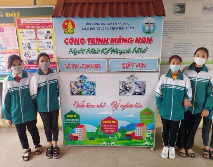 Học sinh nhiệt tình tuyên truyền về bảo vệ môi trường, mang lại những hình ảnh về bảo vệ môi trường đầy nhiệt huyết