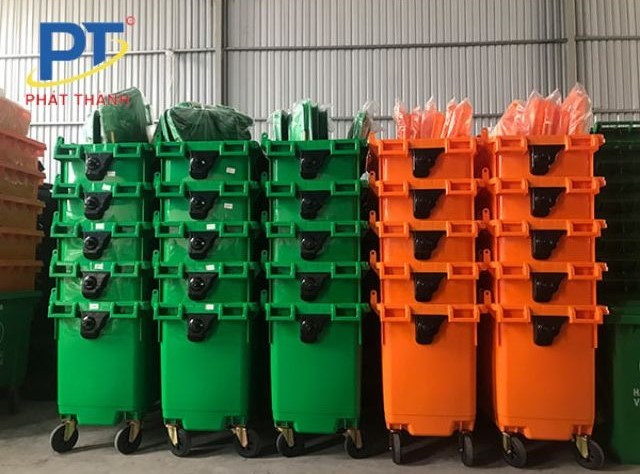 Kho chứa số lượng lớn thùng rác 660L sẵn sàng cung ứng cho dự án