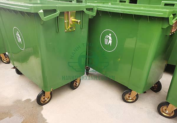 Lắp đặt nhanh chóng và sử dụng thuận tiện với thùng rác 660 lít