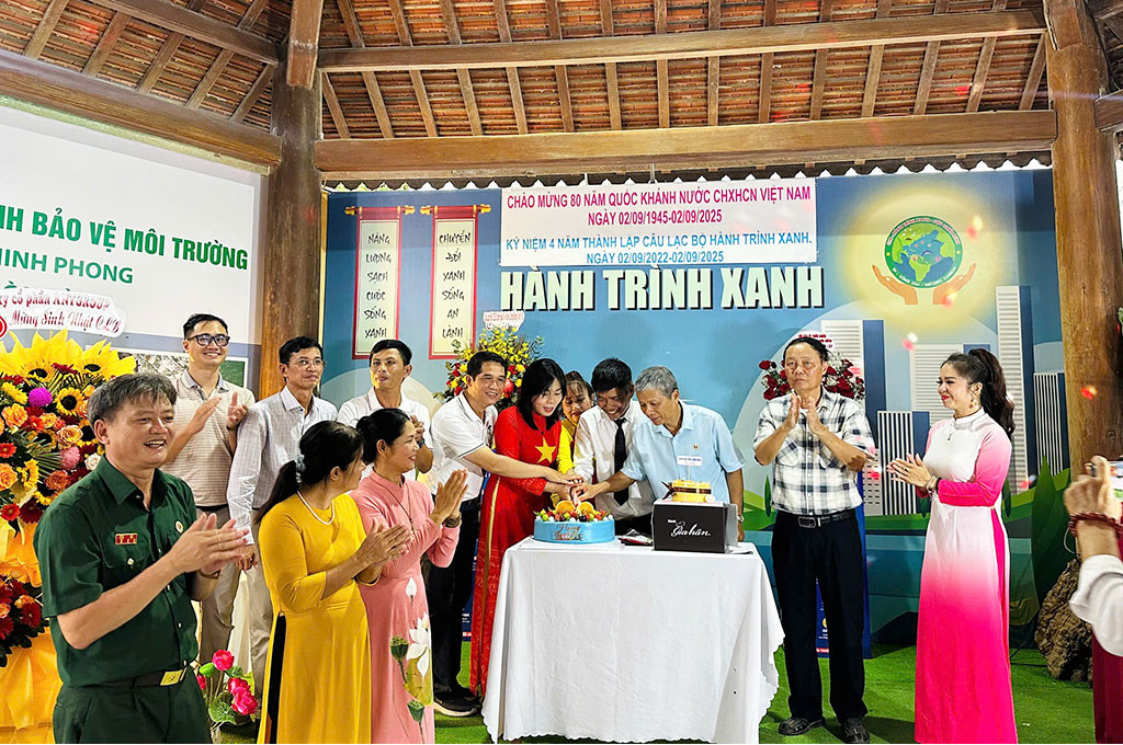 Lễ kỷ niệm 4 năm thành lập CLB Hành Trình Xanh, vinh danh những chiến binh xanh bảo vệ môi trường