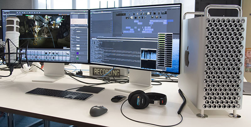 Mac Pro Thùng Rác 2013 với thiết kế hình trụ độc đáo, biểu tượng của hiệu năng và bền vững.