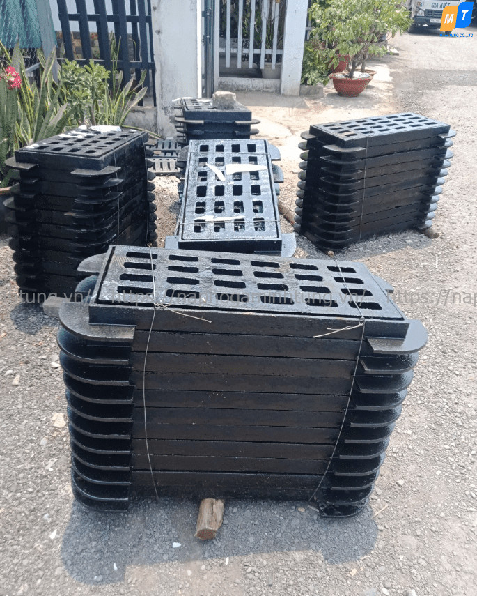 Mẫu lưới chắn rác gang đúc