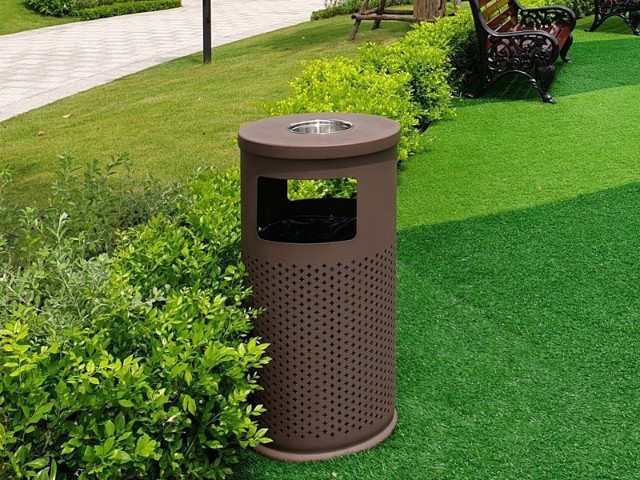Mẫu thùng rác inox ngoài trời hình trụ tròn, dung tích lớn cho không gian công cộng.