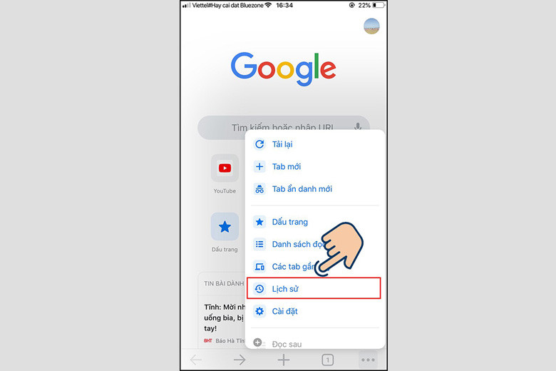 Menu tùy chọn của Chrome trên iOS, chọn mục "Lịch sử" để xem và dọn dẹp các trang đã duyệt