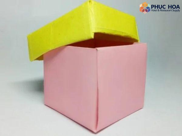 Minh họa các bước làm thùng rác có nắp từ giấy A4 chi tiết