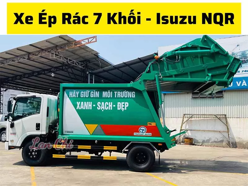 Một chiếc xe ép rác Isuzu NQR 7 khối, thùng full inox, thể hiện sự đầu tư vào chất liệu bền bỉ