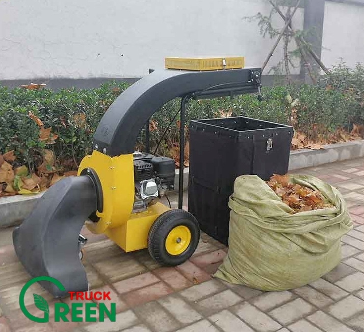 Người vận hành máy hút rác chuyên dụng