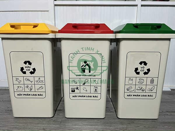 Phân loại rác là gì tại nguồn: Vai trò của thùng rác chuyên dụng