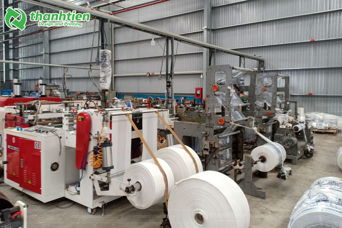 Quy trình sản xuất túi rác trắng công nghiệp