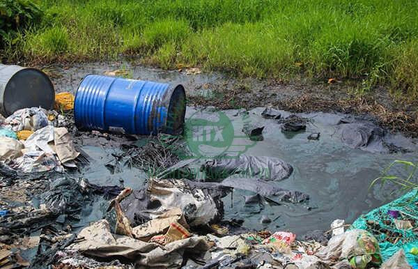 Rác thải có thể gây ô nhiễm môi trường, đe dọa an toàn của các loại sinh vật sống, bao gồm cả con người