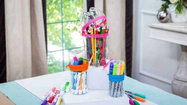 Tái chế rác thải nhựa thành đồ dùng học tập sáng tạo cho trẻ