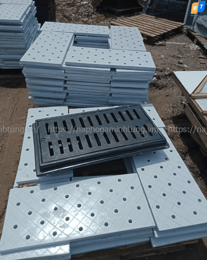Tấm chắn rác composite