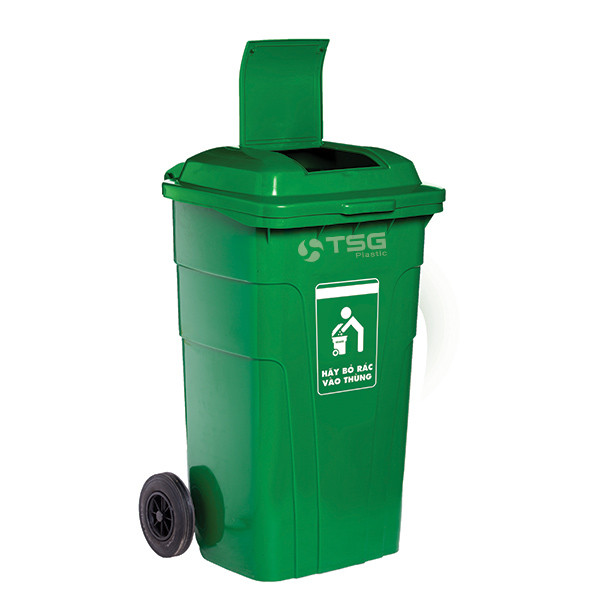Thùng rác 150 lít HDPE màu xanh lá cây đặt ở khu vực công cộng, hỗ trợ phân loại rác thải sinh hoạt hiệu quả.