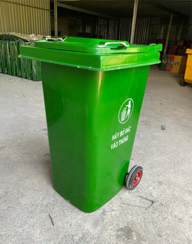 Thùng rác 240l nắp kín giúp ngăn mùi và bảo vệ môi trường