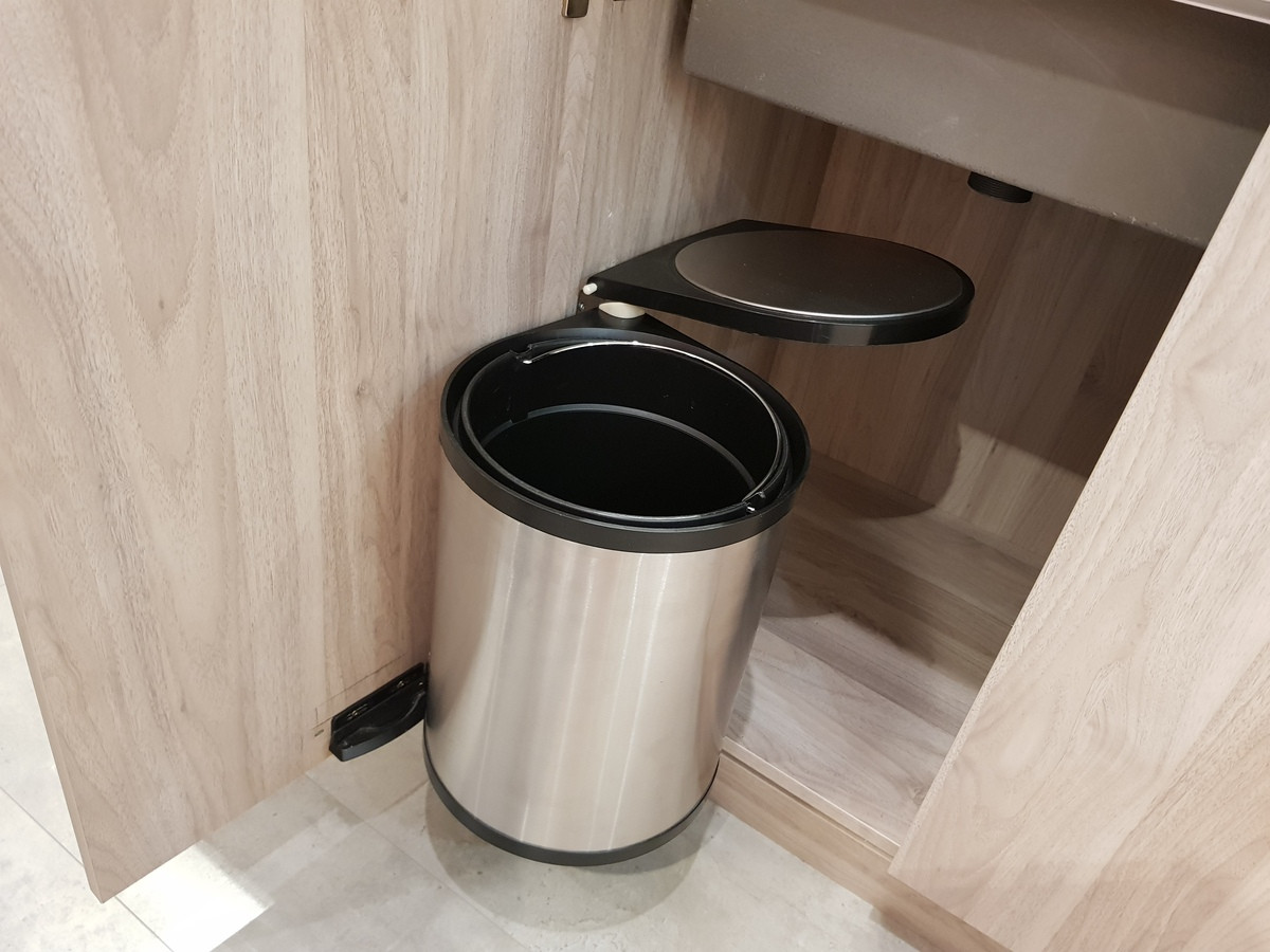 Thùng rác âm tủ cánh mở dạng tròn Imundex