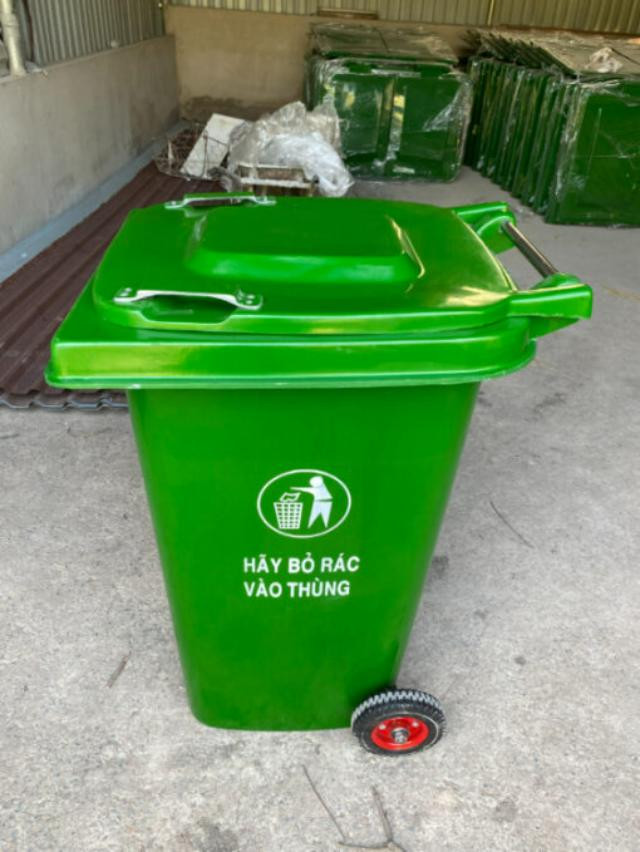Thùng rác công cộng 120 lít bền bỉ, dễ dàng di chuyển nhờ bánh xe