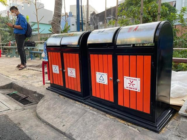 Thùng rác đôi inox cao cấp cho không gian sang trọng