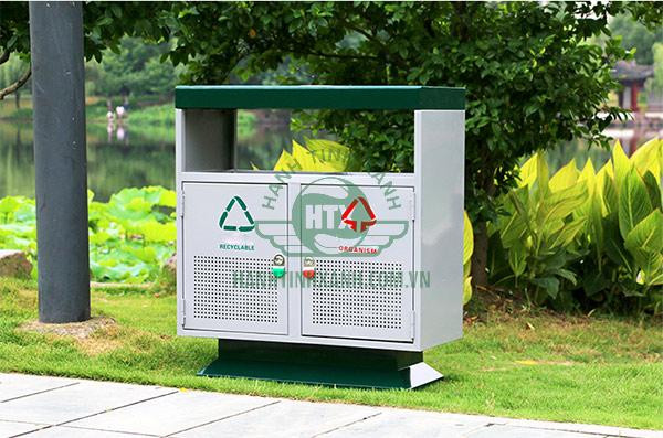Thùng rác phân loại 2 ngăn hỗ trợ thu gom các loại rác vô cơ và tái chế