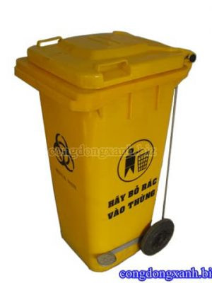 Thùng rác y tế 120 lít màu vàng có nắp đậy và đạp chân