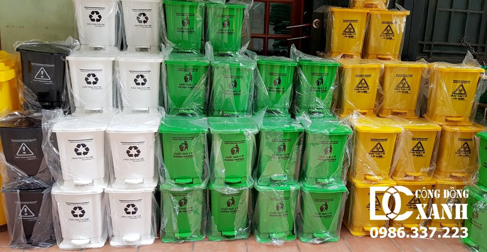 Thùng rác y tế 15l và 10l có bàn đạp chân, đảm bảo vệ sinh trong cơ sở y tế