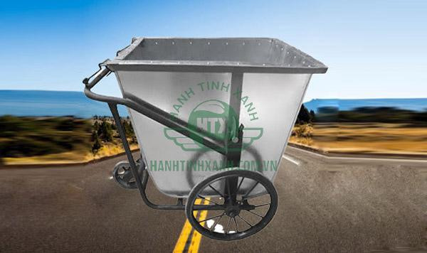 Xe gom rác 400 lít bằng tôn với thiết kế chắc chắn